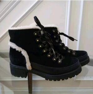 Tory Burch Cooper Sheep Fur Shearling Lined Lace up Suede Bootie Black 9.5